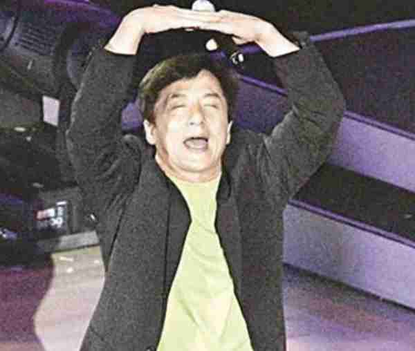 近20年来娱乐圈6大著名醉酒事件,一件比一件离谱,多人葬送前程-第1张图片-九妖电影 近20年来娱乐圈6大著名醉酒事件,一件比一件离谱,多人葬送前程-第1张图片-九妖电影