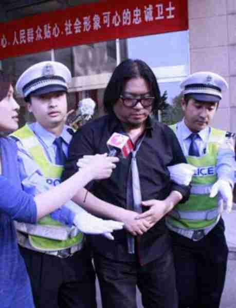 近20年来娱乐圈6大著名醉酒事件,一件比一件离谱,多人葬送前程-第35张图片-九妖电影 近20年来娱乐圈6大著名醉酒事件,一件比一件离谱,多人葬送前程-第35张图片-九妖电影