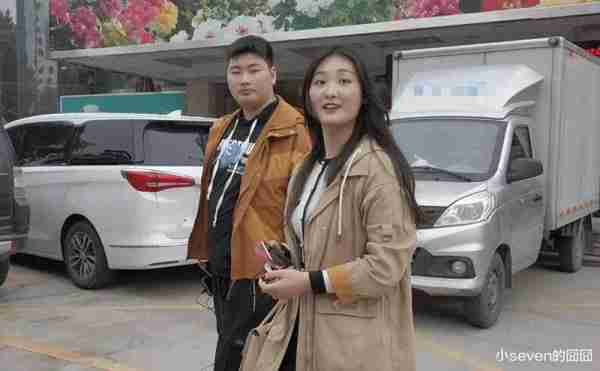 陈萌带儿子端午回家，大衣哥对孙子极尽宠爱，陈亚男评论区又沦陷-第6张图片-九妖电影