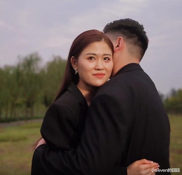 陈萌带儿子端午回家，大衣哥对孙子极尽宠爱，陈亚男评论区又沦陷-第7张图片-九妖电影