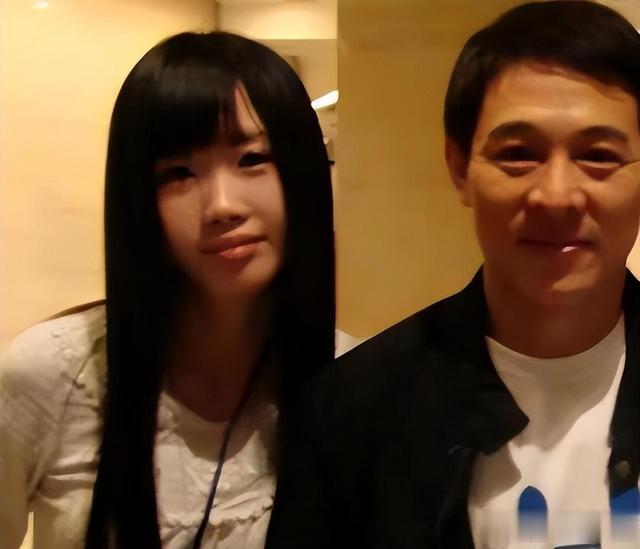 同样是李连杰的基因，利智和黄秋燕的女儿近照，差别怎么这么大-第30张图片-九妖电影