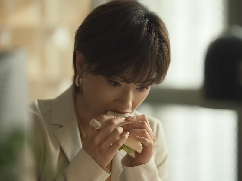 《玫瑰的故事》女星美貌前六排名：万茜第四，朱珠第三，第一凭啥-第13张图片-九妖电影