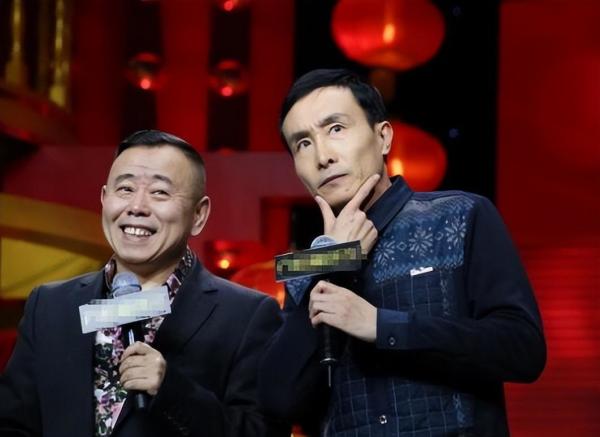揭秘春晚内幕！这几位演员为何备受争议？你绝对无法想象！-第19张图片-九妖电影