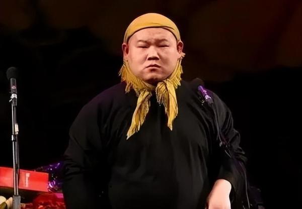 揭秘春晚内幕！这几位演员为何备受争议？你绝对无法想象！-第25张图片-九妖电影