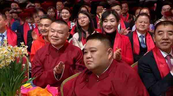 揭秘春晚内幕！这几位演员为何备受争议？你绝对无法想象！-第23张图片-九妖电影