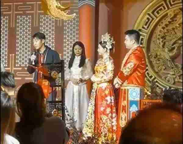 撒贝宁主持亲侄子婚礼，网友调侃像在看春晚-第3张图片-九妖电影