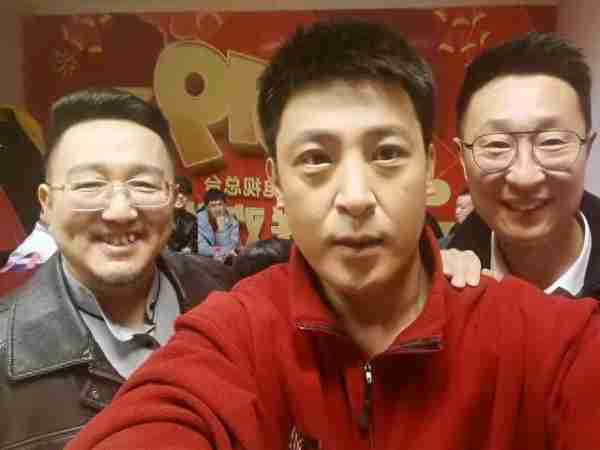 明牌吃软饭？结婚27年被拿捏死，17次上春晚竟全是老婆的功劳？-第12张图片-九妖电影