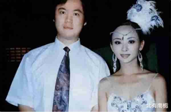 春晚《千手观音》聋哑人领舞，被百亿富商苦追8年，如今怎样？-第17张图片-九妖电影