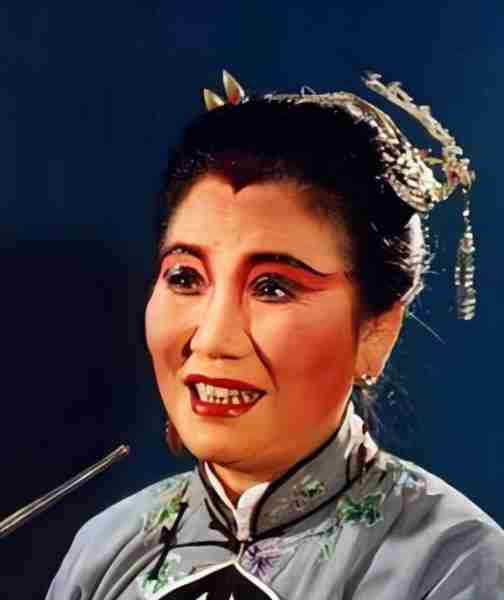 春晚一句台词识破潜伏间谍，去世23年的赵丽蓉，仍被官媒发文缅怀_2-第26张图片-九妖电影