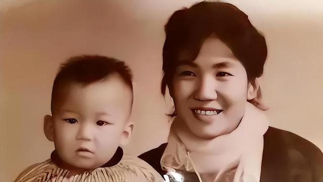 春晚一句台词识破潜伏间谍,去世23年的赵丽蓉,仍被官媒发文缅怀_5-第12张图片-九妖电影 春晚一句台词识破潜伏间谍,去世23年的赵丽蓉,仍被官媒发文缅怀_5-第12张图片-九妖电影