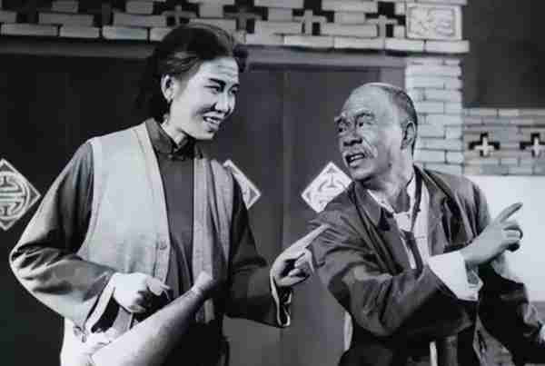 春晚一句台词识破潜伏间谍,去世23年的赵丽蓉,仍被官媒发文缅怀_5-第13张图片-九妖电影 春晚一句台词识破潜伏间谍,去世23年的赵丽蓉,仍被官媒发文缅怀_5-第13张图片-九妖电影