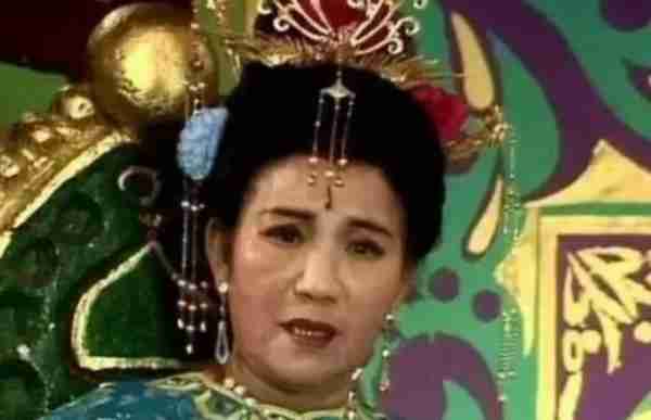 春晚一句台词识破潜伏间谍,去世23年的赵丽蓉,仍被官媒发文缅怀_5-第20张图片-九妖电影 春晚一句台词识破潜伏间谍,去世23年的赵丽蓉,仍被官媒发文缅怀_5-第20张图片-九妖电影
