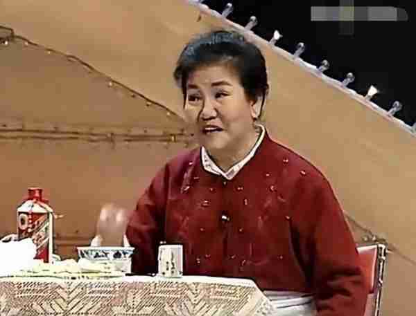 春晚一句台词识破潜伏间谍,去世23年的赵丽蓉,仍被官媒发文缅怀_6-第6张图片-九妖电影 春晚一句台词识破潜伏间谍,去世23年的赵丽蓉,仍被官媒发文缅怀_6-第6张图片-九妖电影