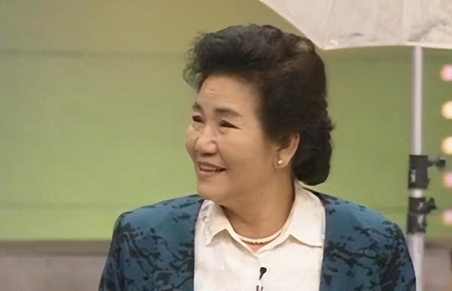 春晚一句台词识破潜伏间谍,去世23年的赵丽蓉,仍被官媒发文缅怀_6-第12张图片-九妖电影 春晚一句台词识破潜伏间谍,去世23年的赵丽蓉,仍被官媒发文缅怀_6-第12张图片-九妖电影
