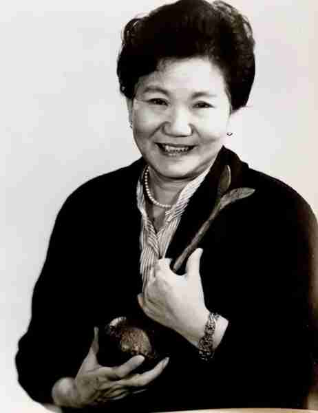 春晚一句台词识破潜伏间谍,去世23年的赵丽蓉,仍被官媒发文缅怀_6-第26张图片-九妖电影 春晚一句台词识破潜伏间谍,去世23年的赵丽蓉,仍被官媒发文缅怀_6-第26张图片-九妖电影