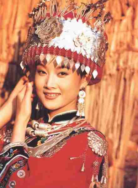 春晚倒计时45天！上春晚次数最多的5位歌手，湘妹子包揽前三名-第3张图片-九妖电影