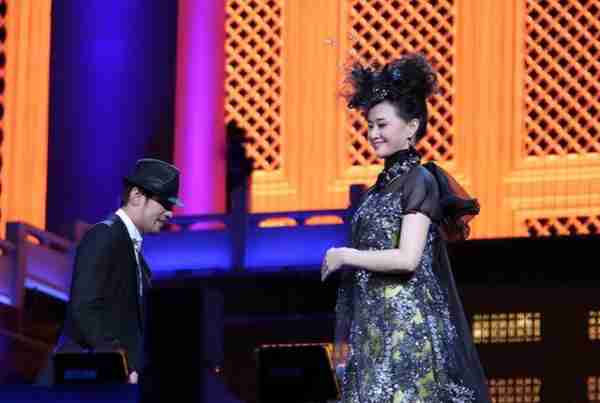 春晚倒计时45天！上春晚次数最多的5位歌手，湘妹子包揽前三名-第4张图片-九妖电影