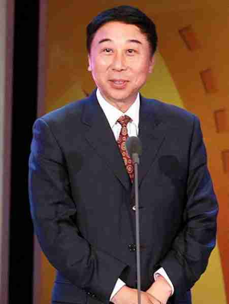 春晚倒计时70天！连续5年未上春晚，冯巩今年会继续缺席吗？-第1张图片-九妖电影