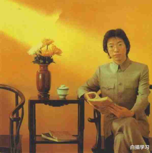 春晚唱了一首歌，被封杀了14年，今身价过亿，全部无偿捐献给祖国-第25张图片-九妖电影