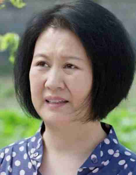 春晚常客黄晓娟：痛失3位至亲，对儿子她有骄傲，也有愧疚-第1张图片-九妖电影