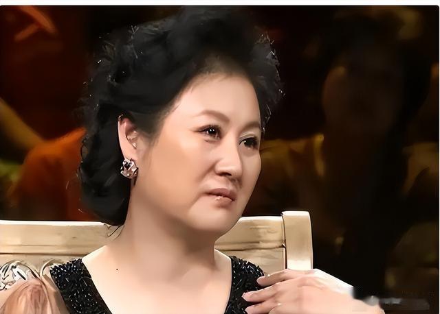 春晚常客黄晓娟：痛失3位至亲，对儿子她有骄傲，也有愧疚-第11张图片-九妖电影