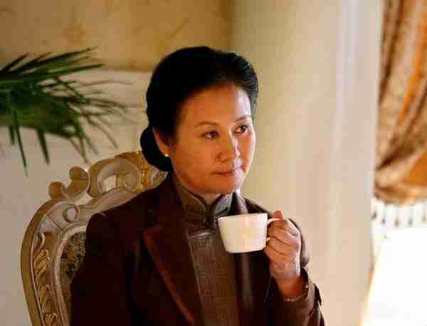 春晚常客黄晓娟：痛失3位至亲，对儿子她有骄傲，也有愧疚-第23张图片-九妖电影