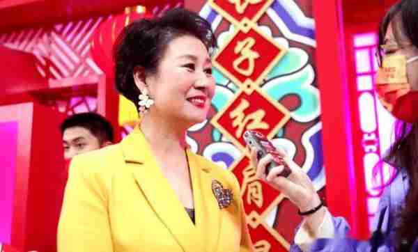 春晚常客黄晓娟：痛失3位至亲，对儿子她有骄傲，也有愧疚-第32张图片-九妖电影