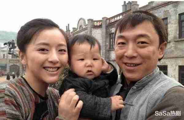 春晚彩排，黄渤现身！他相貌平平，为何能一直处于娱乐圈的一线？-第19张图片-九妖电影