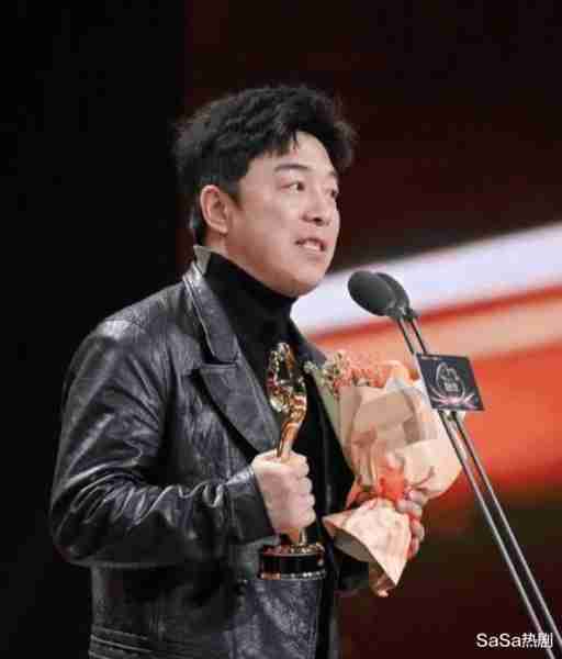 春晚彩排，黄渤现身！他相貌平平，为何能一直处于娱乐圈的一线？-第6张图片-九妖电影