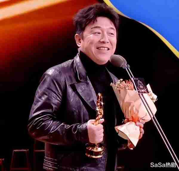 春晚彩排，黄渤现身！他相貌平平，为何能一直处于娱乐圈的一线？-第10张图片-九妖电影