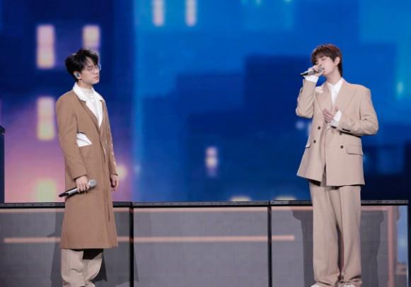 春晚新贵元宵节忙什么?再就业男团2人歇业,君霄CP打戏好上头-第4张图片-九妖电影 春晚新贵元宵节忙什么?再就业男团2人歇业,君霄CP打戏好上头-第4张图片-九妖电影