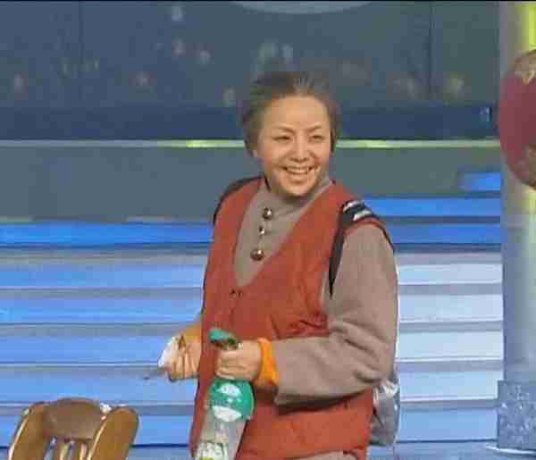 春晚消失的10位“钉子户”:2位“拉黑”,2位去世,6位退出-第35张图片-九妖电影 春晚消失的10位“钉子户”:2位“拉黑”,2位去世,6位退出-第35张图片-九妖电影
