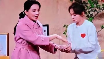 春晚消失的10位“钉子户”:2位“拉黑”,2位去世,6位退出-第59张图片-九妖电影 春晚消失的10位“钉子户”:2位“拉黑”,2位去世,6位退出-第59张图片-九妖电影