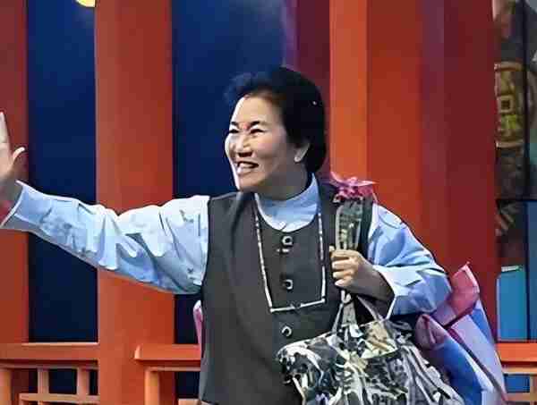 春晚消失的3位“钉子户”：当年嫌他们年年上，现在想看都看不到-第24张图片-九妖电影