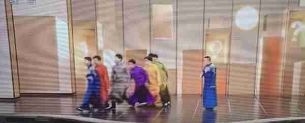 春晚的相声一年不如一年，今年的相声《导演的“心事”》-第1张图片-九妖电影