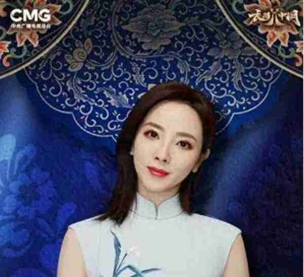 春晚舞台上最年轻的女主持,辞掉央视铁饭碗,李思思将何去何从?-第19张图片-九妖电影 春晚舞台上最年轻的女主持,辞掉央视铁饭碗,李思思将何去何从?-第19张图片-九妖电影