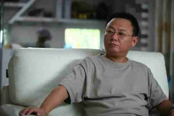 春晚钉子户邵峰：陪妻子抗癌23年，花光积蓄仍不离不弃，如今怎样_1-第15张图片-九妖电影
