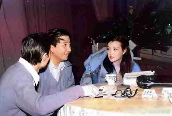 春节联欢会的回忆：1983年首届春晚的珍贵瞬间-第1张图片-九妖电影