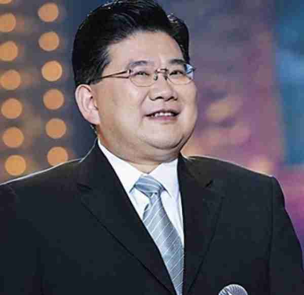 曹可凡：吃原味大肠走红，与薛之谦结怨，《金星秀》停播始作俑者-第9张图片-九妖电影