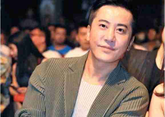曾8次登上春晚却锒铛入狱，如今54岁无人过问，老搭档也不再联系-第9张图片-九妖电影