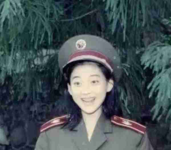 朱时茂26年前的春晚，谁注意到他身边的女孩？今火得一塌糊涂-第4张图片-九妖电影