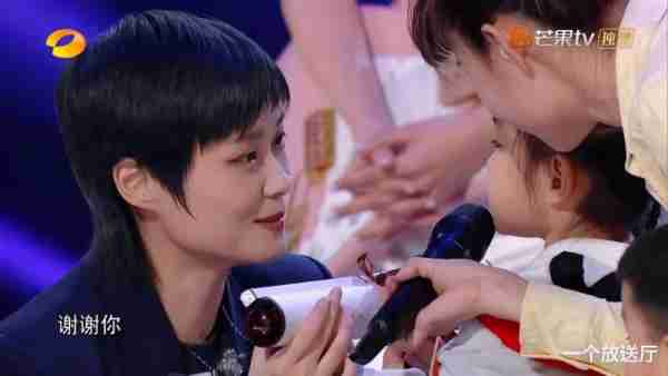 李宇春《我想和你唱》首期嘉宾，开口就是回忆杀！-第7张图片-九妖电影