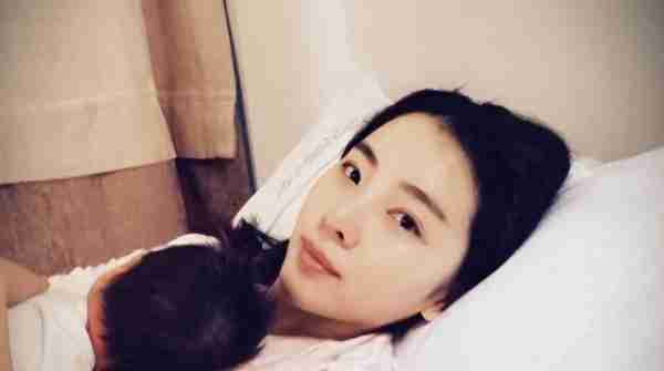 李思思从央视离职，奋斗13载主持春晚9次，离开后也要去带货了？-第6张图片-九妖电影