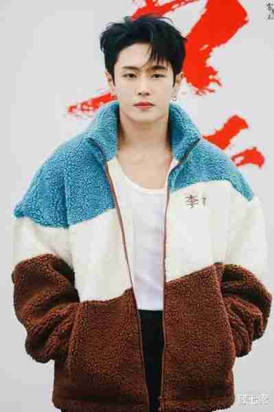 李汶翰和乐华娱乐解约，即将迈向新的篇章！-第3张图片-九妖电影