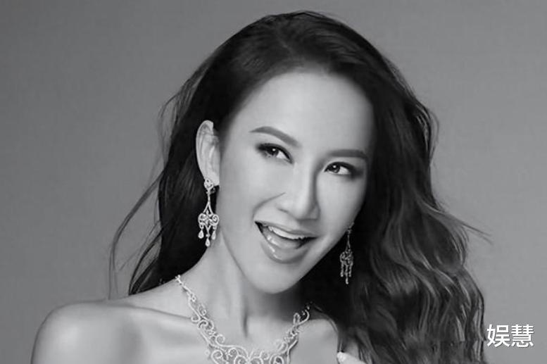 李玟学生王泽鹏现身墓园送别恩师，此前已宣布与好声音解约-第1张图片-九妖电影