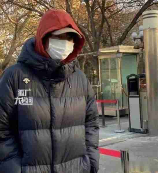 杨幂春晚联排后被骚扰？全身穿搭13万，无惧与魏大勋同台-第6张图片-九妖电影