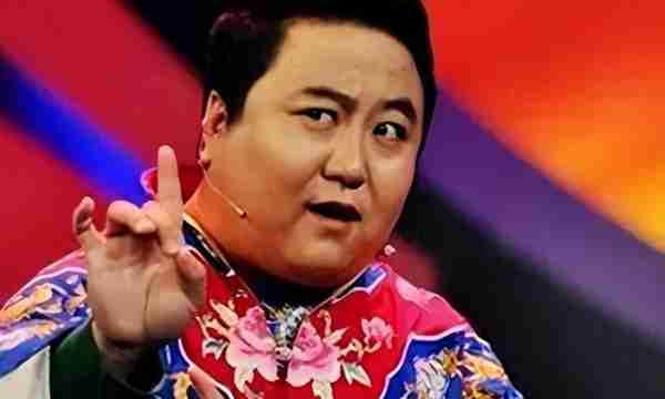 杨松：春晚搭档冯巩一夜爆红，两年后，为了30万锒铛入狱-第2张图片-九妖电影