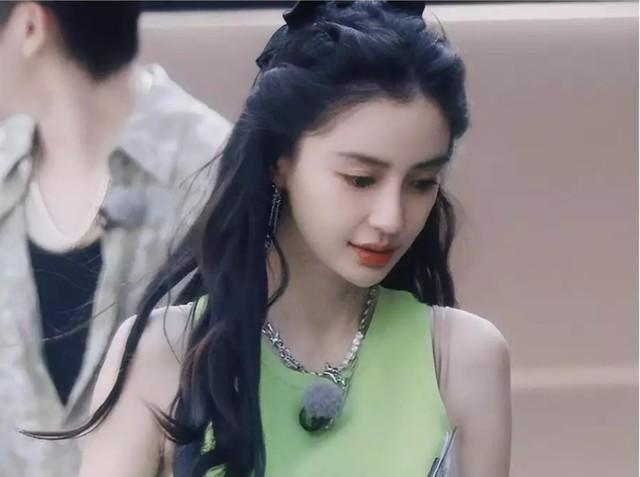 杨颖禁言解除后，第一时间接触《跑男》，有望在下一季回归-第6张图片-九妖电影