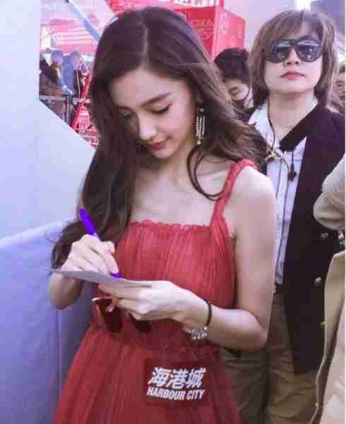 杨颖解禁后求助跑男节目组，节目组不愿意，杨颖给出影后级表演-第3张图片-九妖电影