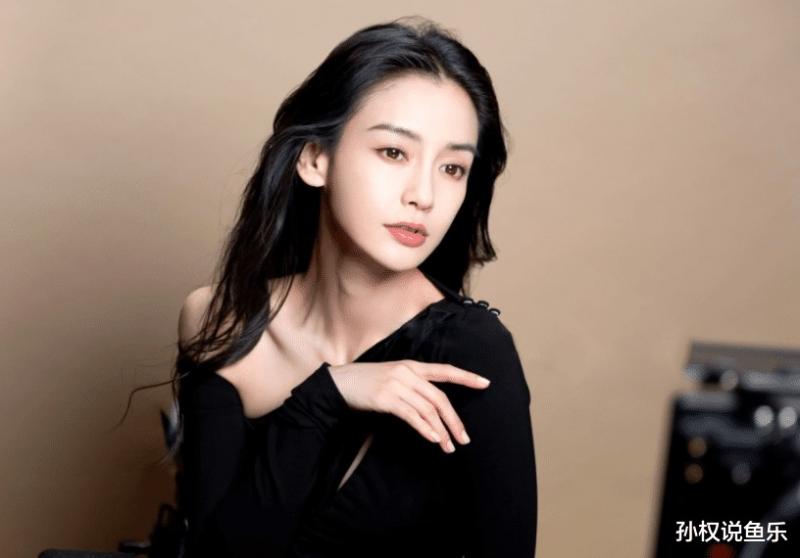 杨颖遭遇重创!失去《奔跑吧》代言,星途无望的真相揭秘-第7张图片-九妖电影 杨颖遭遇重创!失去《奔跑吧》代言,星途无望的真相揭秘-第7张图片-九妖电影